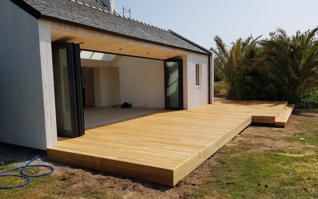 Terrasse en Robinier , profil bombé, réalisation 
…
