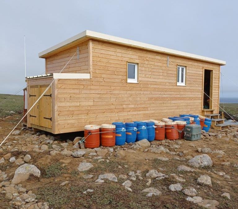 Bardage Douglas, Chantier aux îles Kerguelen